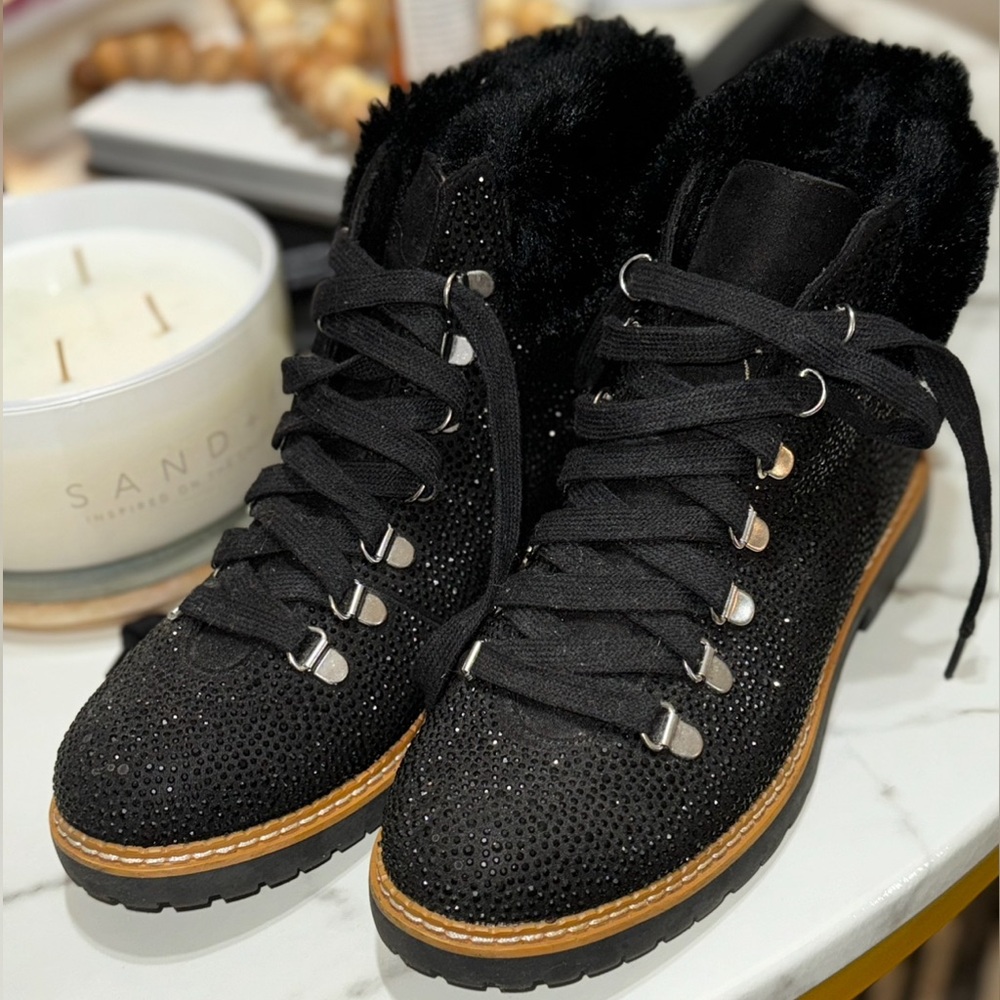 Boots - Picture 2 of 3